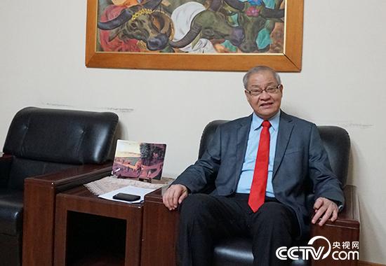 【一带一路·合作共赢】专访菲律宾驻华大使：“一带一路”倡议推动世界多极化发展格局